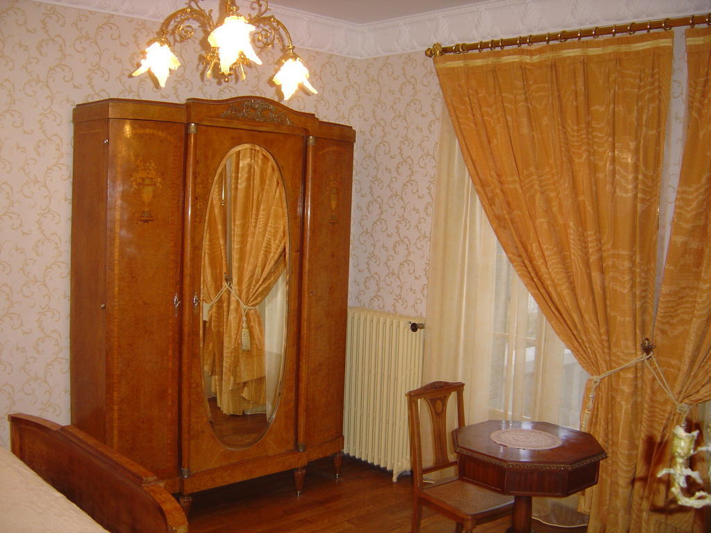Le Terrondou Hotel Vic-sur-Cere Bilik gambar
