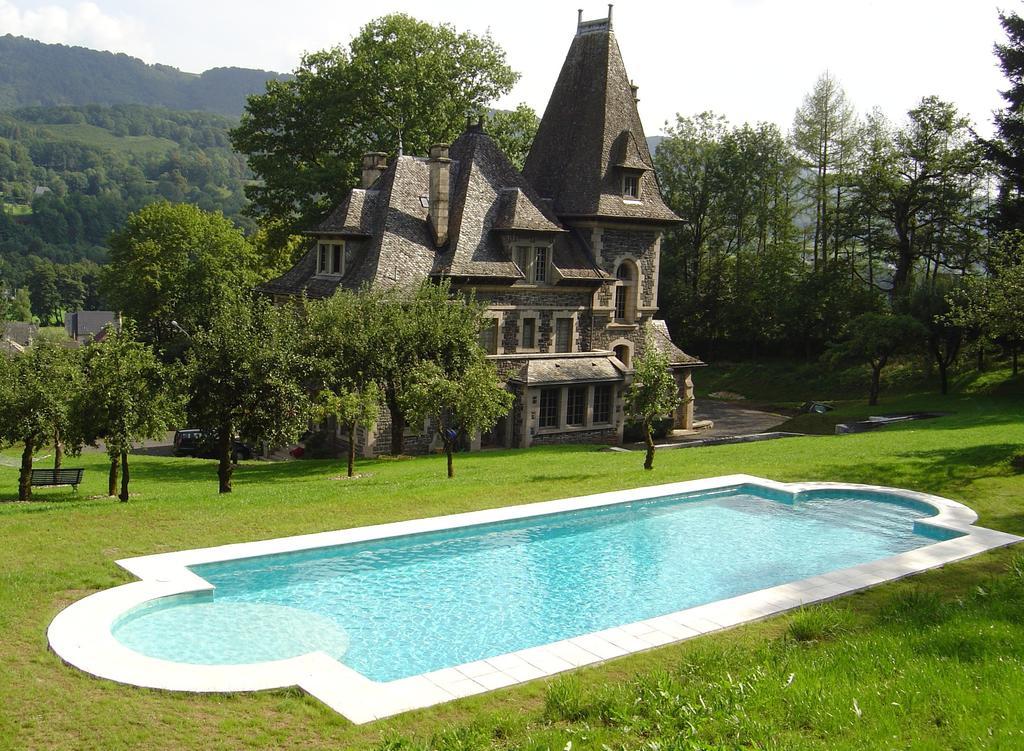 Le Terrondou Hotel Vic-sur-Cere Luaran gambar
